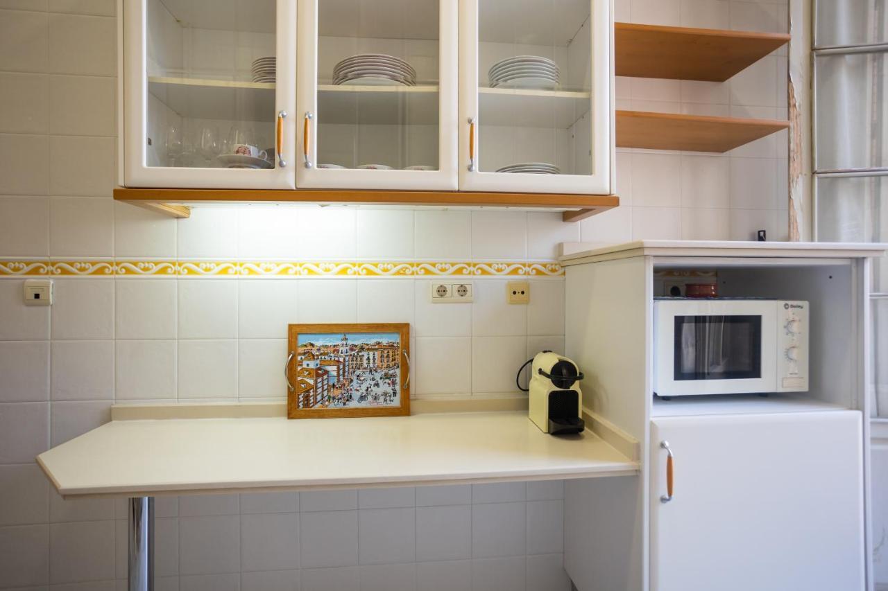 Constitucion Apartment Малага Екстериор снимка