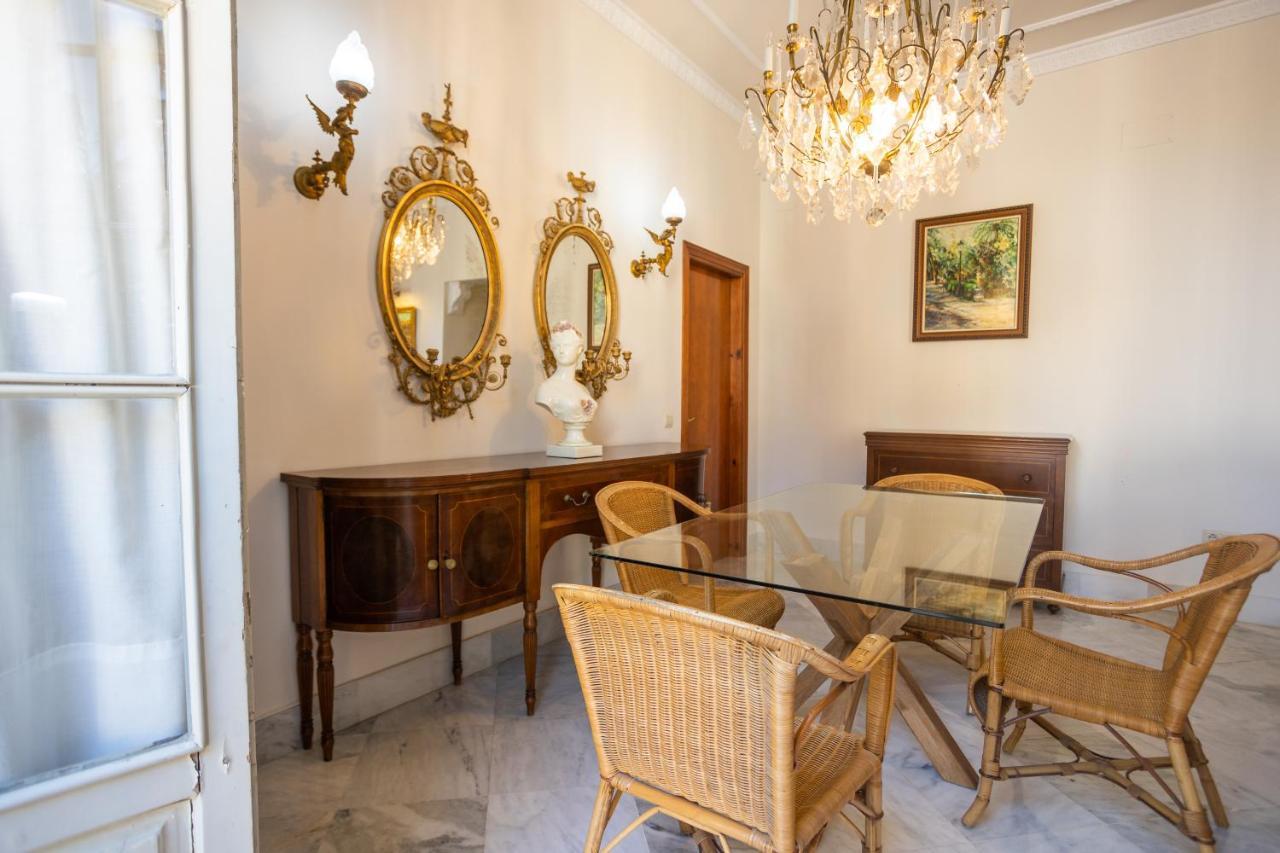 Constitucion Apartment Малага Екстериор снимка