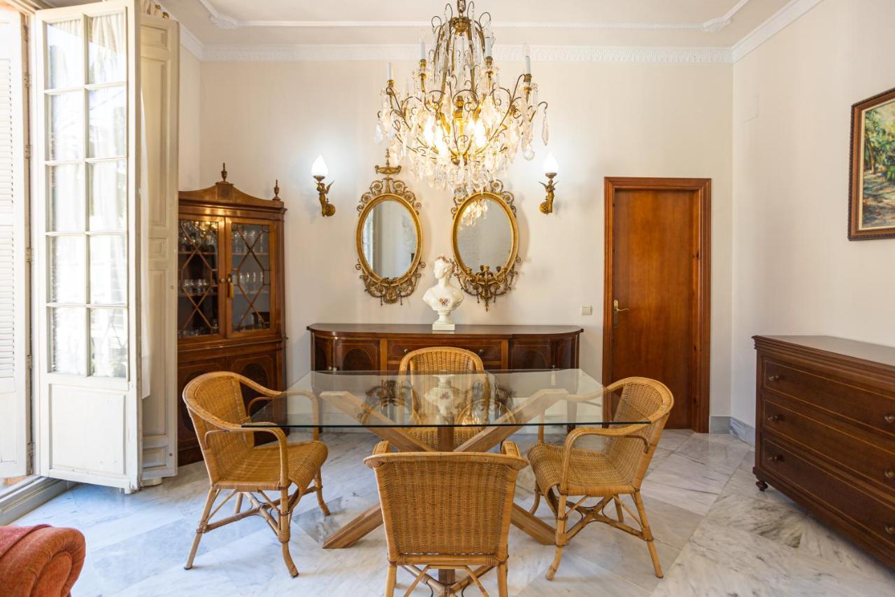 Constitucion Apartment Малага Екстериор снимка
